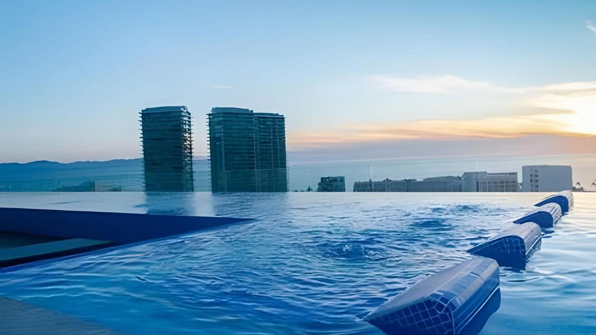 Zoho Skies By Monyxbnb Puerto Vallarta Mexico